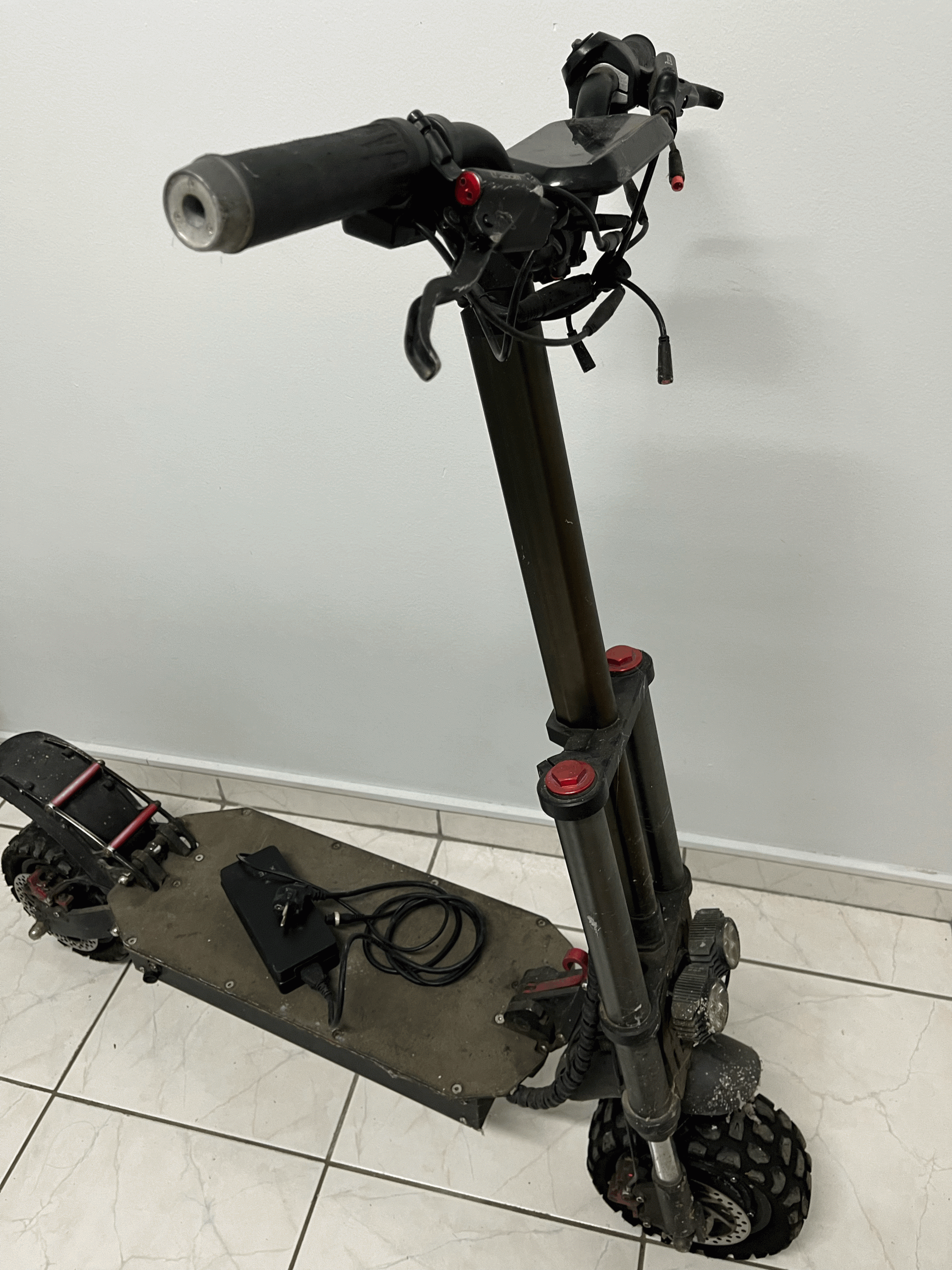 Trottinette électrique e-Off ROAD PRO – Bon état