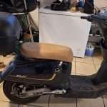 AV scoot SOCO, top case – 250.000 frs