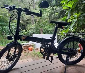 Vélo électrique pliant