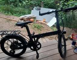 Vélo électrique pliant